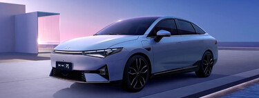 First images of the Xpeng P5, the new electric saloon that is postulated as the Chinese anti Tesla Model 3