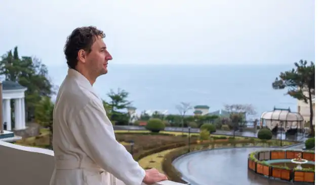 Losing Luster to Coastal Ireland: Why the Hamptons Is No Longer the Ultimate Celebrity Haven
